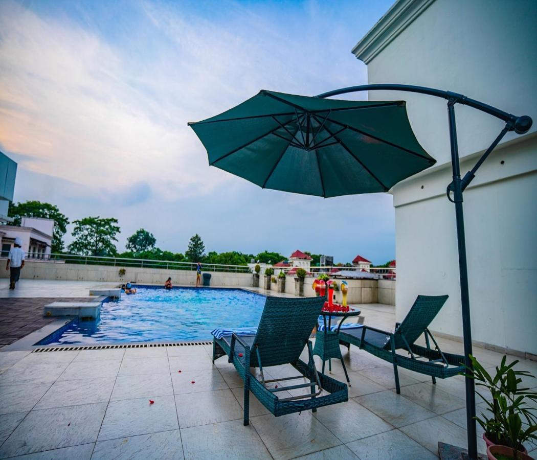 Barsana Hotel & Resort Siliguri Εξωτερικό φωτογραφία