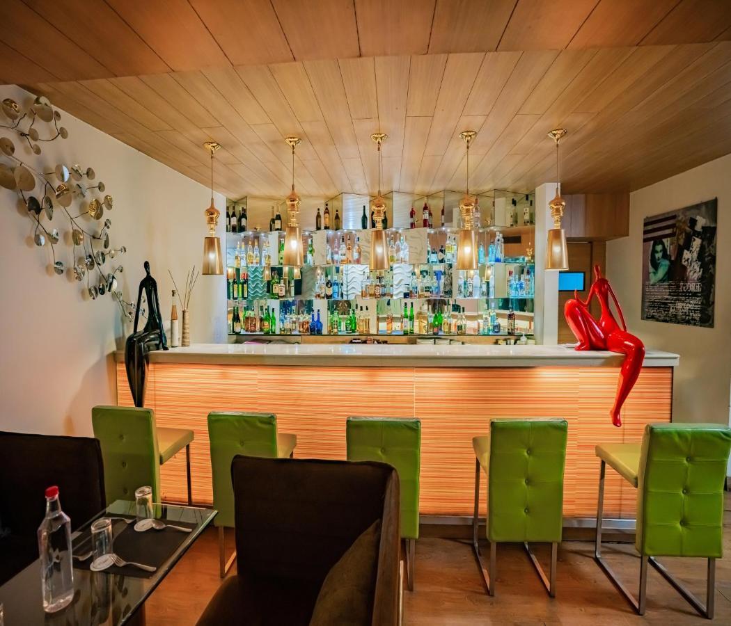 Barsana Hotel & Resort Siliguri Εξωτερικό φωτογραφία