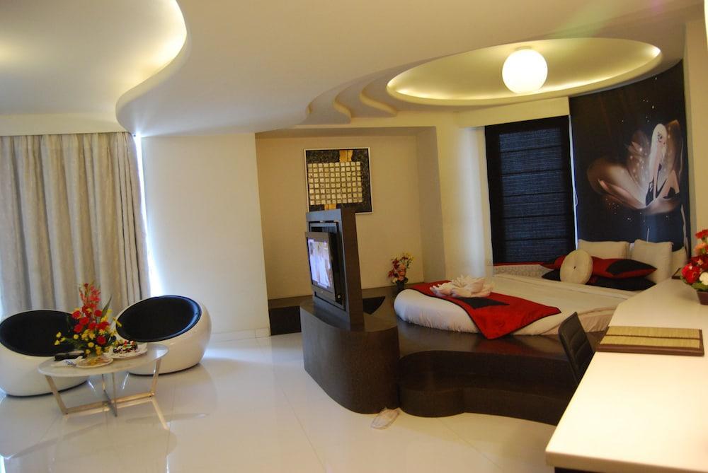 Barsana Hotel & Resort Siliguri Εξωτερικό φωτογραφία